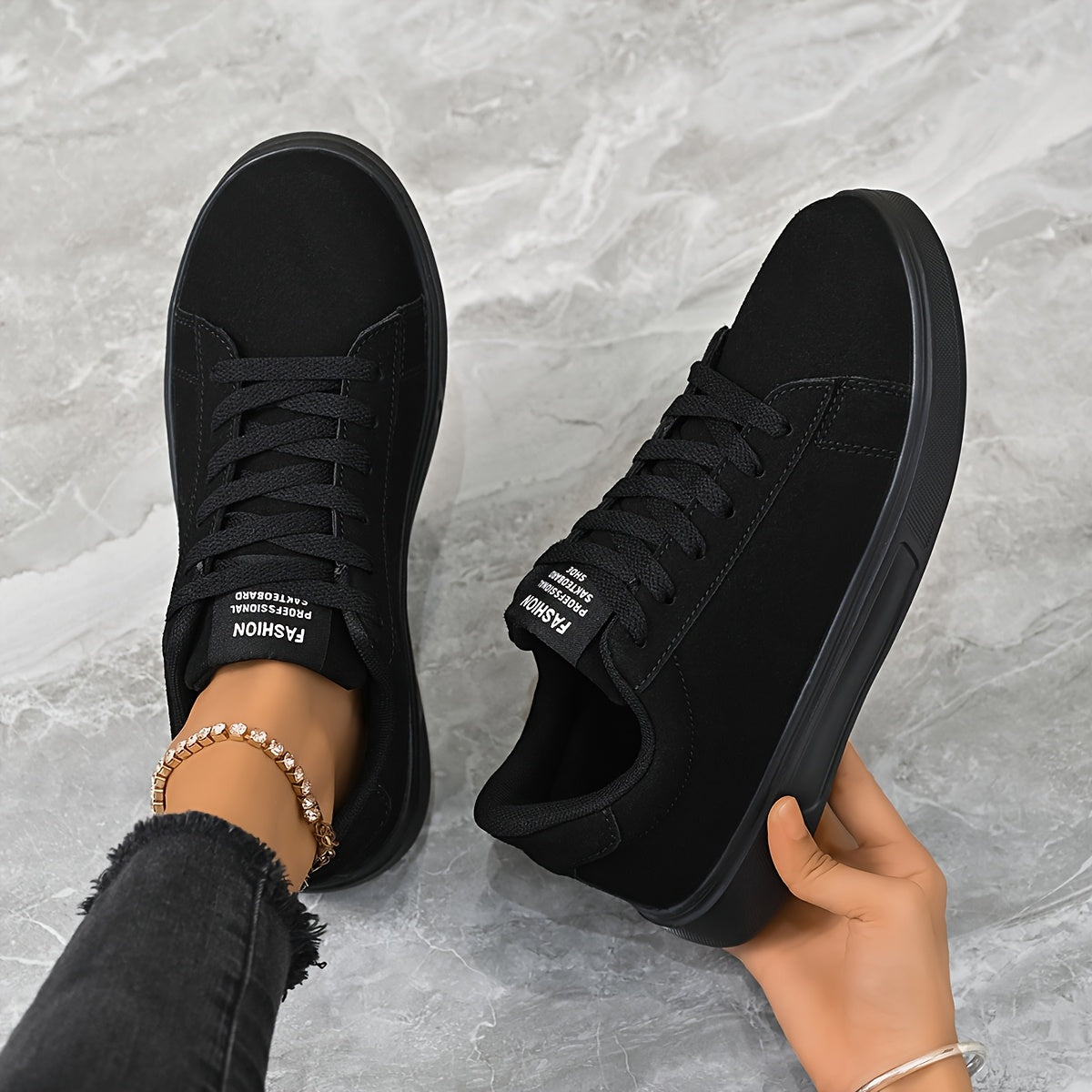 Damen Leichte Sportsneaker – Bequeme Lace-Up Laufschuhe mit EVA-Sohle, Atmungsaktivem Stofffutter & Synthetik-Obermaterial – All-Season Outdoor & Casual Sneaker (Schwarz)