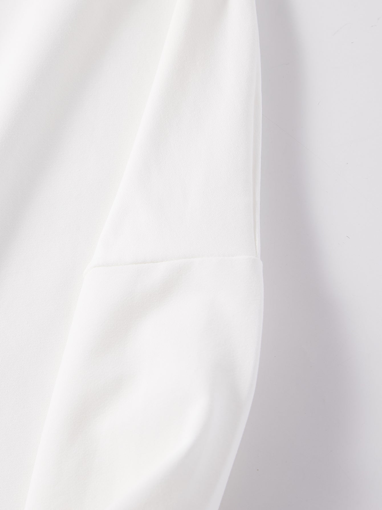 Herren Sweatshirt mit Rundhalsausschnitt – Lockerer Langarm-Pullover, Weicher Alltags-Sweater für Herbst/Winter, Weißes Basic für die Garderobe, Herbst-Winter-Bekleidung, Bequeme Kleidung