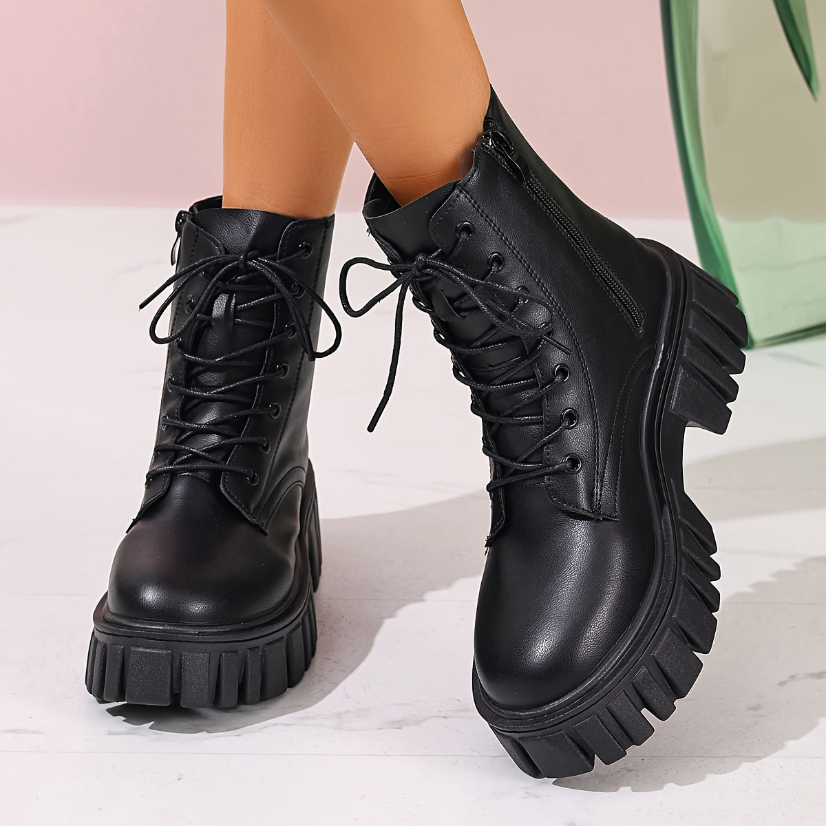 Elegante Damen Ankle Boots mit niedrigem Plateau-Absatz – Stilvoll, luxuriös und warm für den Winter – Perfekt für Geschäftsessen