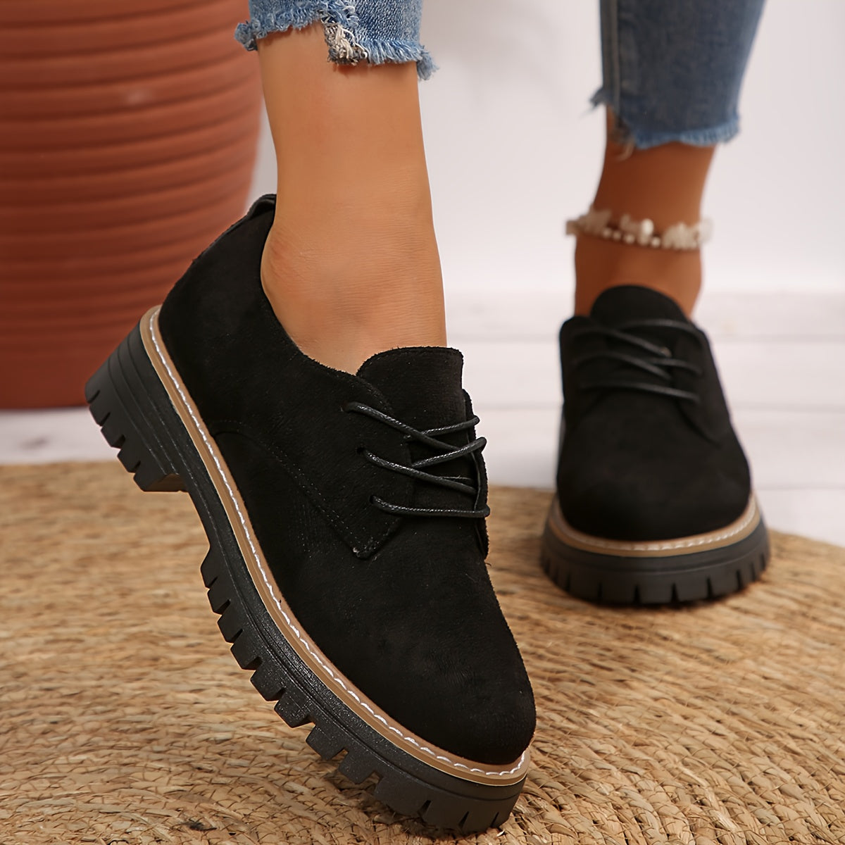 Damen Slip-On Mokassin-Loafer mit Chunky Plateau – Bequeme All-Season Schuhe mit Schnürband-Optik, Rund- bis Spitzzehen, Gummisohle – Casual & Semi-Formal (Schwarz, Beige, Braun, Navy, Grau)