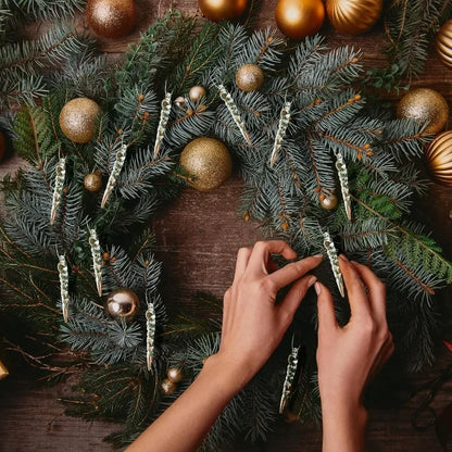 Transparente Acryl-Eiszapfen & Schneeflocken – Weihnachtsbaum-Anhänger, Kristalloptik, Hängende Ornamente für Zuhause & Partydeko