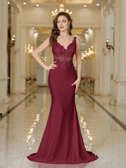 MisShow Elegant Straps White Mermaid Wedding Dresses Lace Pearls Backless V Neck Sleeveless Formal Party Gowns Vestido Marriee