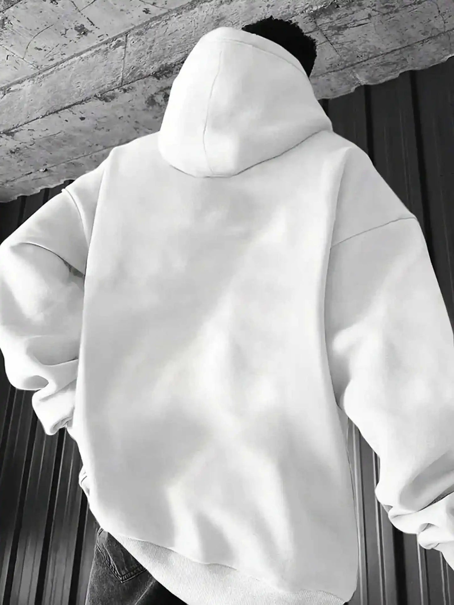 Must-Have Men's Fashion Hoodie | Effortless Casual Style | Long Sleeve Printed Sweatshirt with Pocket for Cool Weather