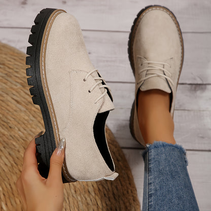 Damen Slip-On Mokassin-Loafer mit Chunky Plateau – Bequeme All-Season Schuhe mit Schnürband-Optik, Rund- bis Spitzzehen, Gummisohle – Casual & Semi-Formal (Schwarz, Beige, Braun, Navy, Grau)