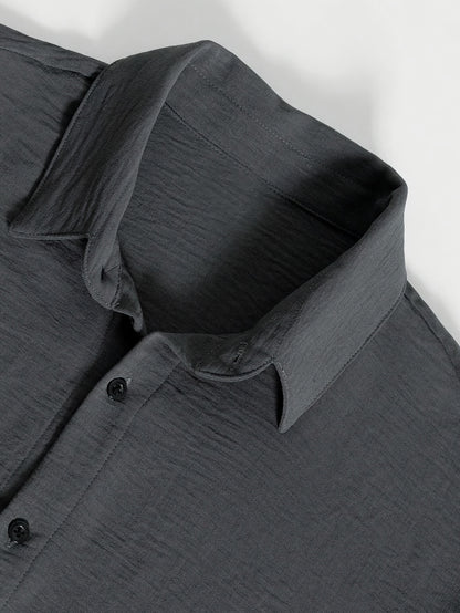 Herren Button-Down Hemd – Langarm Freizeithemd mit Klappkragen, Lockere Passform, Einfarbig, Maschinenwaschbar – All-Season Büro- & Alltagshemd